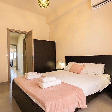 Luxury Apartment By The Sea- Euripus Strait Karababás エクステリア 写真