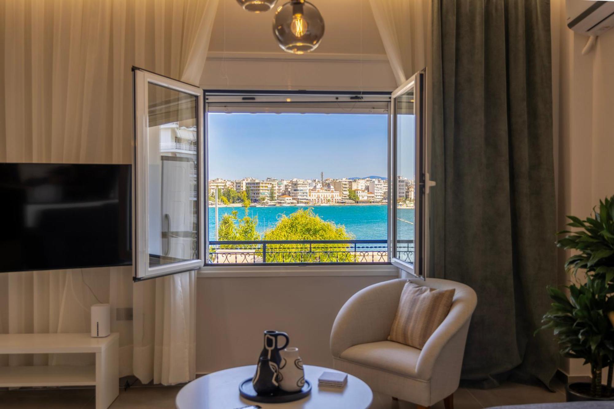 Luxury Apartment By The Sea- Euripus Strait Karababás エクステリア 写真