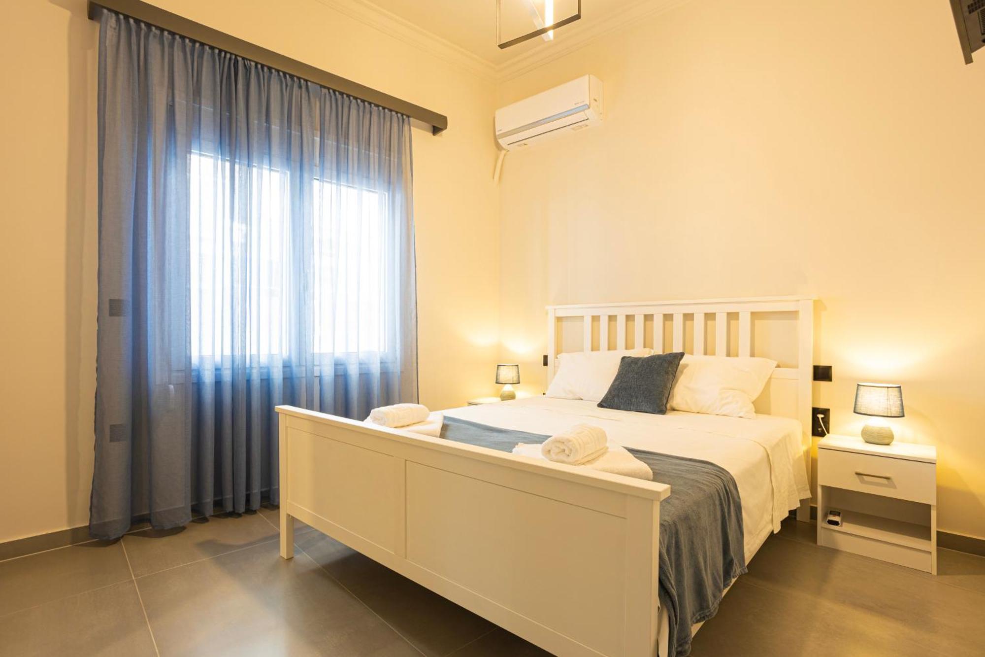 Luxury Apartment By The Sea- Euripus Strait Karababás エクステリア 写真