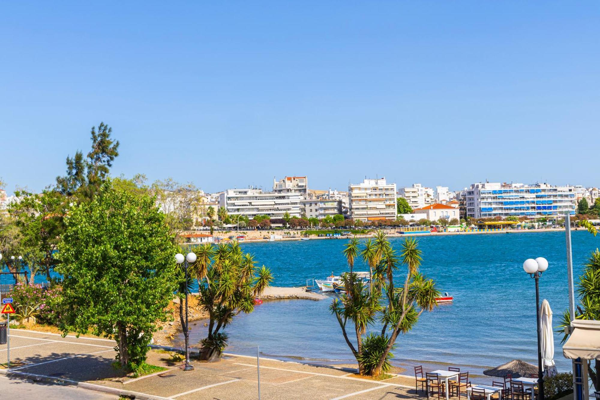 Luxury Apartment By The Sea- Euripus Strait Karababás エクステリア 写真